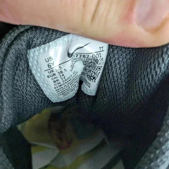 NIKE COURT BOROUGH MID All black size 6Y = 7.5 women - Picture 7 of 8